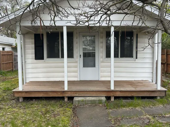 425 Barlow St, Traverse City, MI 49686