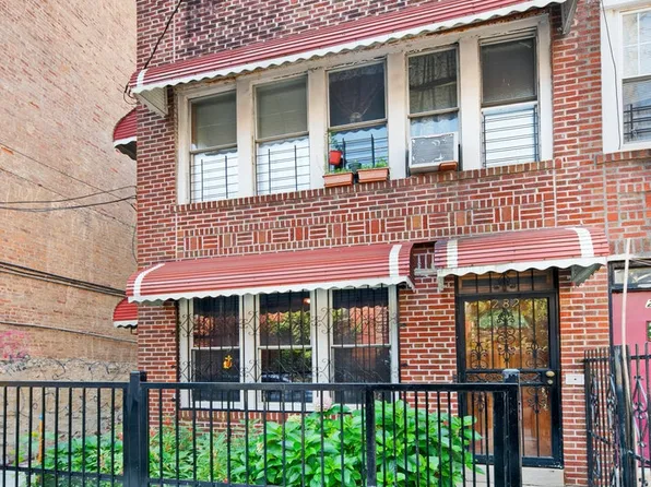 282 E 203rd St, Bronx, NY 10458