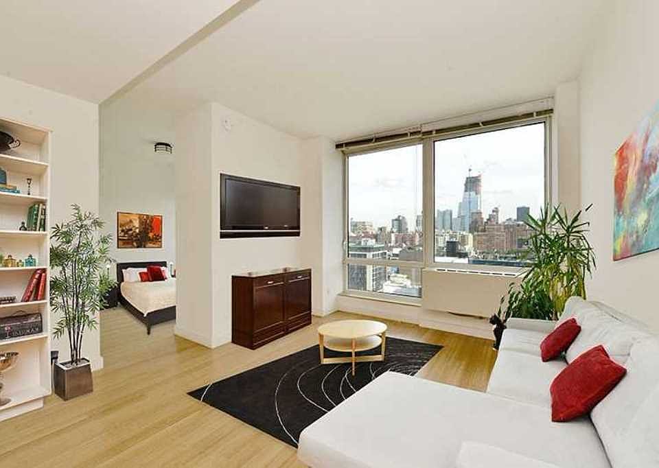 1st image of 450 W 17th St APT 1701