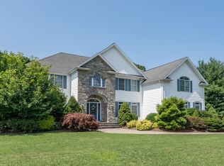 23 Creamery Ln, Madison, CT 06443