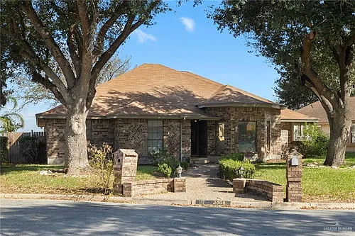 3808 N Cynthia St Photo 1