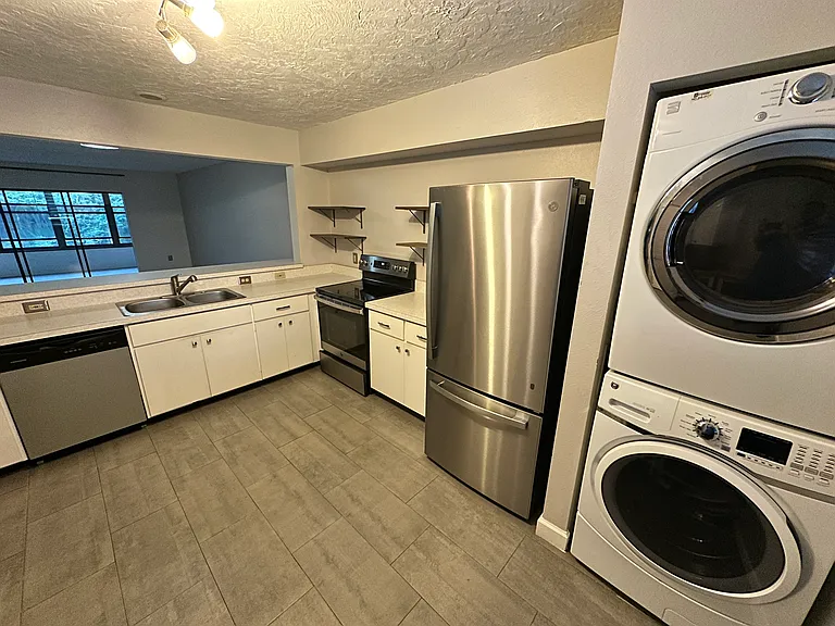283 Sherwood Dr — Photo 11
