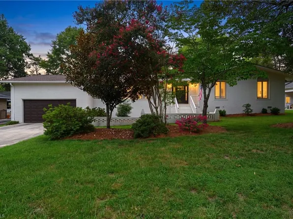 1519 Wedgewood Dr, Graham, NC 27253