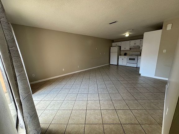 3rd image of 3399 Green Briar Cir #1