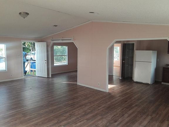 4th image of 19800 SW 180th Ave Lot 571
