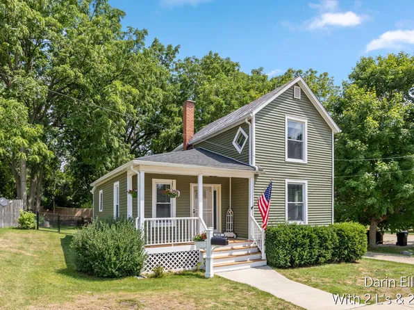 410 Johnson St, Ionia, MI 48846