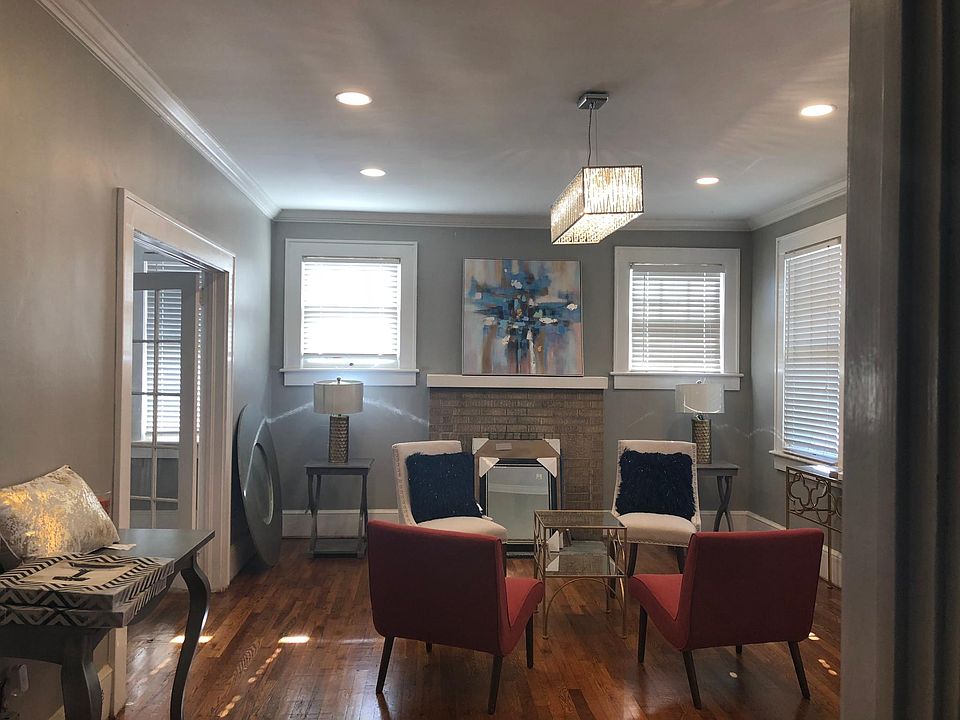 2nd image of 1605 Laurens Rd