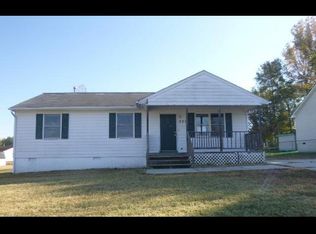 521 Magnolia Farm Dr, Petersburg, VA 23803