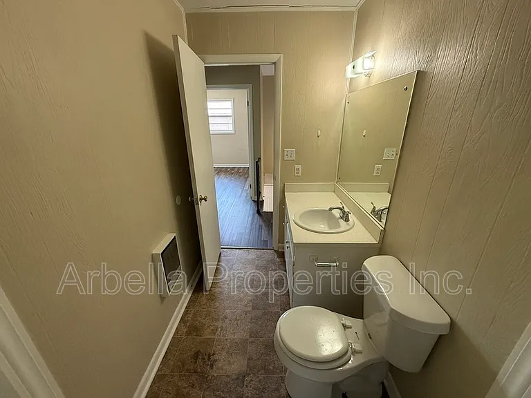 1404 Bloomingdale Rd #A4 — Photo 10