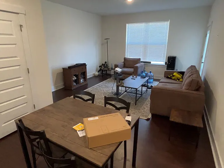 483 Clark Creek Ln — Photo 4