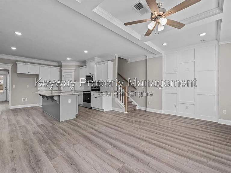 234 Linsmore Ln — Photo 4