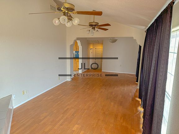 2nd image of 9806 N Plainfield Dr
