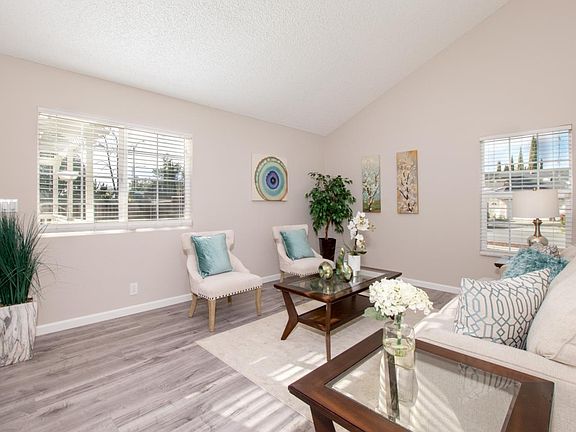 4th image of 2314 Elkins Way