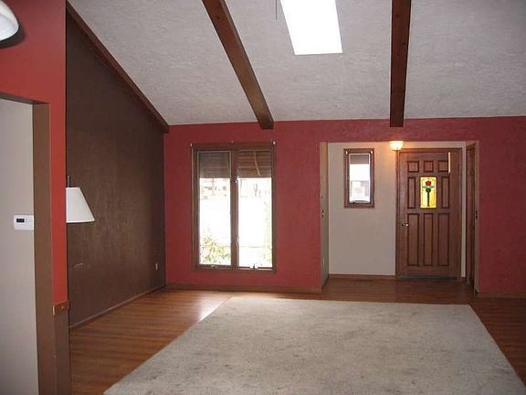 4th image of 353 Aniline Ave N