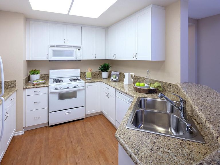 Brittany Apartment Homes Apartment Rentals Irvine, CA