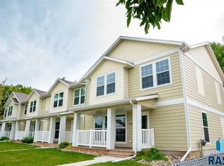 210 N Nesmith Ave, Sioux Falls, SD 57103