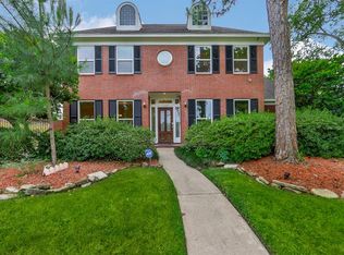 2107 Heather Green Dr, Houston, TX 77062