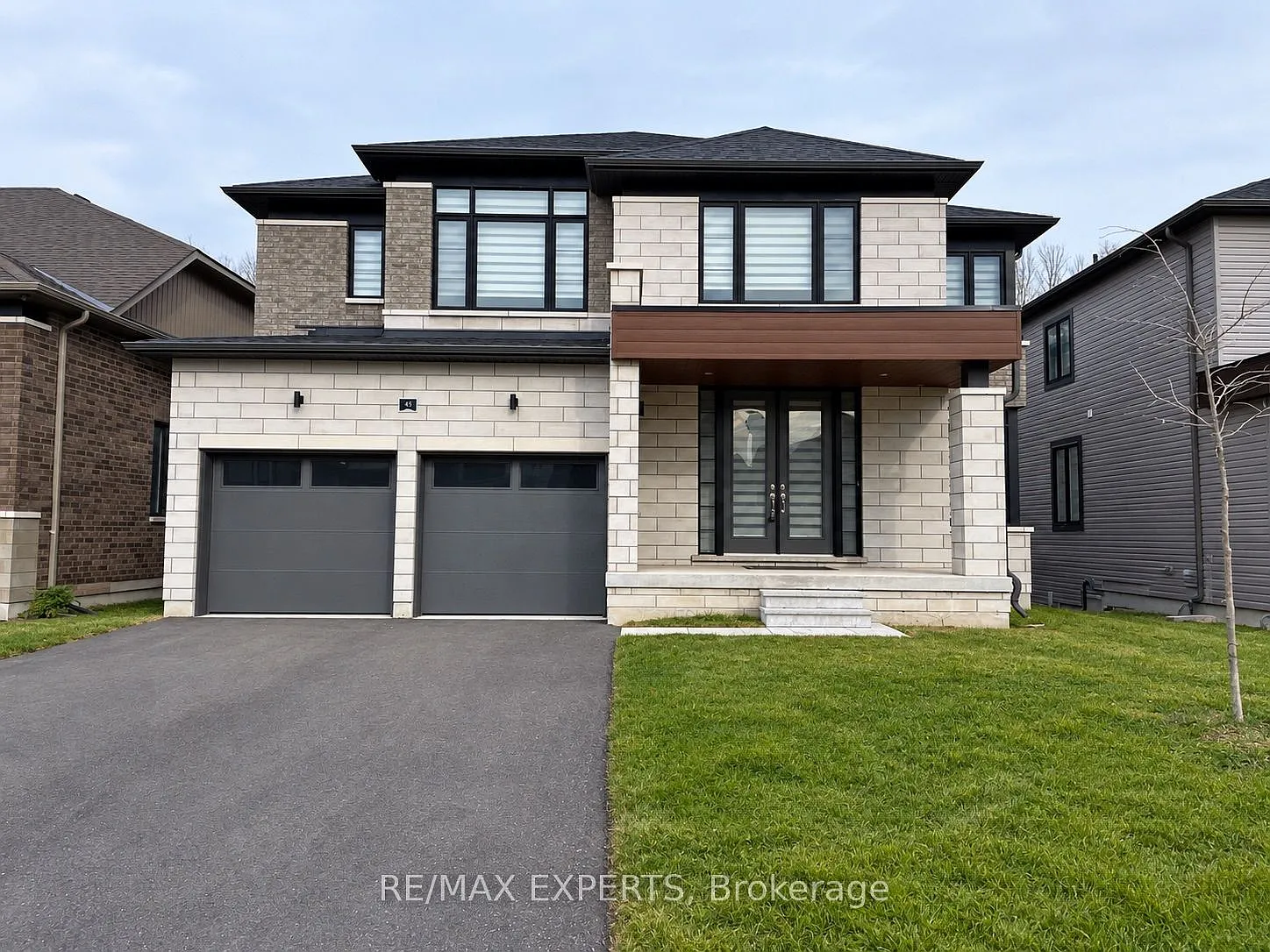 4 bed, $3,200 — Photo 1