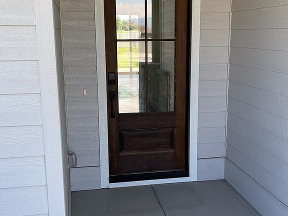 Front door entryway