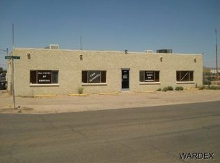 3225 Shangri La Dr, Kingman, AZ 86409