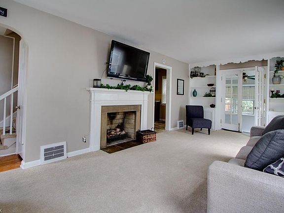 2nd image of 86 Eldred Ave