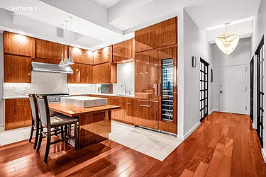 529 West 42nd Street, #5R