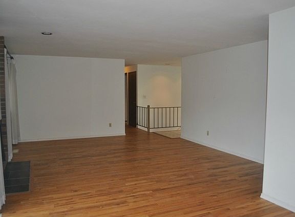 2nd image of 1439 179th Pl NE