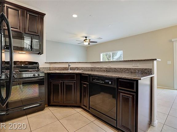 4th image of 6121 Grandross Ct