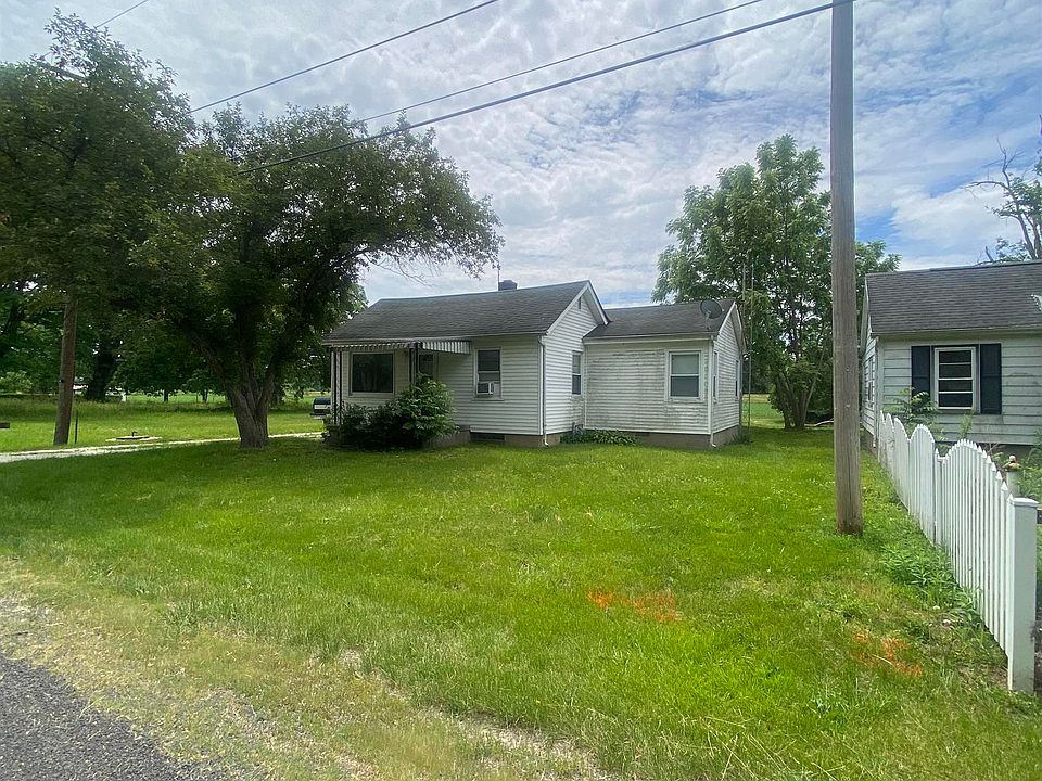 2nd image of 10216 W Powdermill Rd