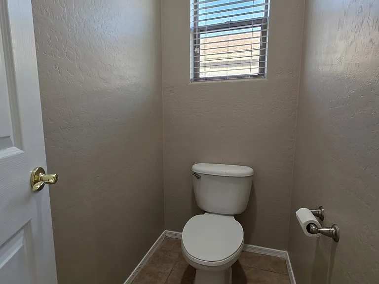 16882 W Tonbridge St — Photo 11