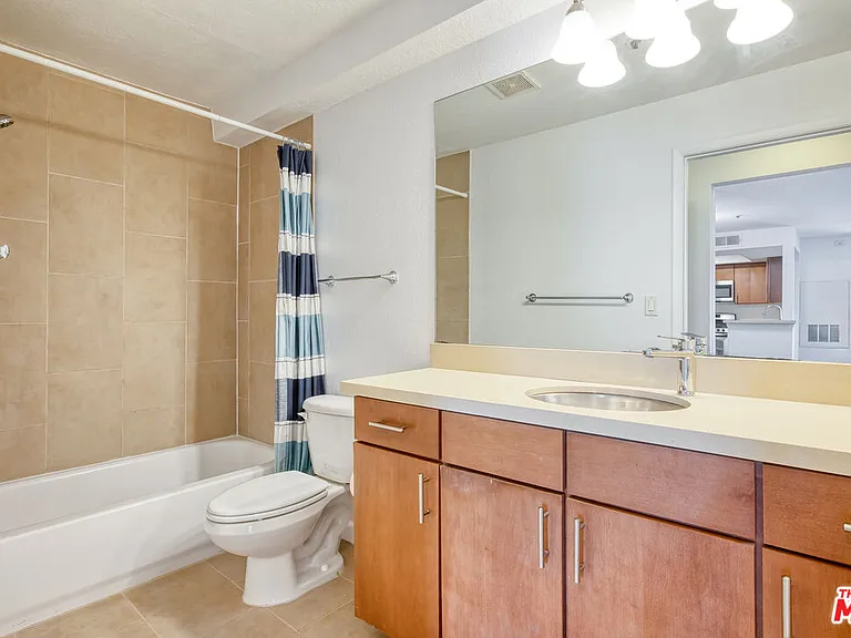 345 S Alexandria Ave #224 — Photo 13