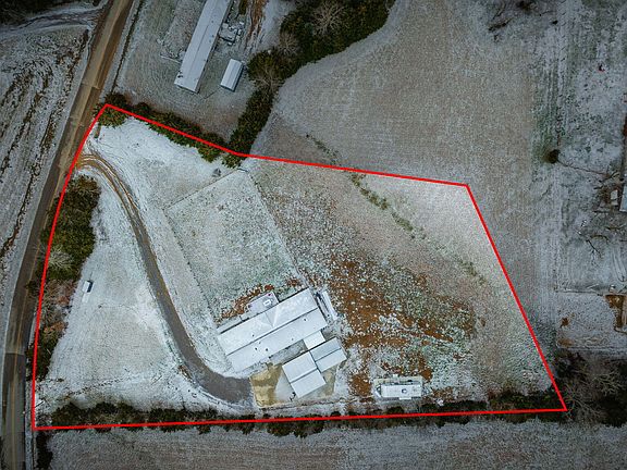 3rd image of 2475 S Wesley Chapel Rd