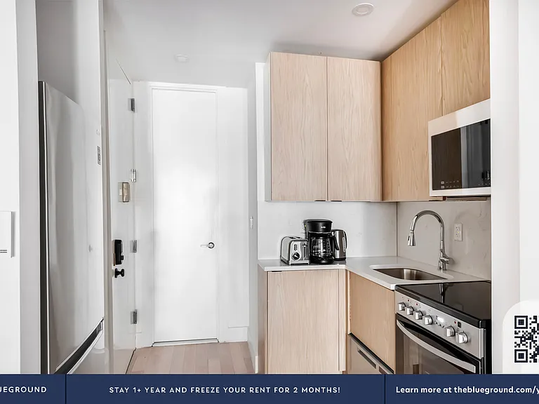 170 1st Ave #2 — Photo 7