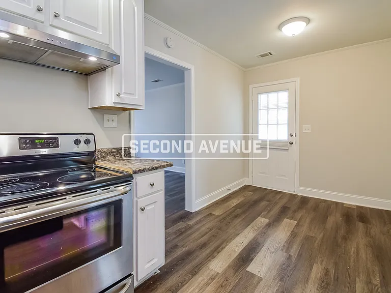 232 N Lake Dr — Photo 2