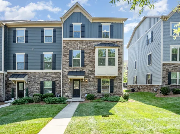 4436 Carteret St, Charlotte, NC 28205