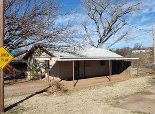 20559 E 1468 Rd, Lone Wolf, OK 73655