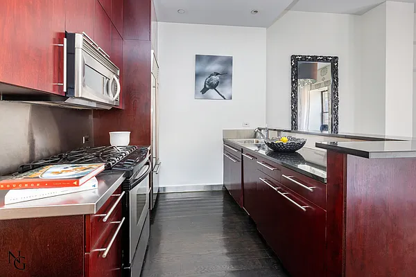 Sold by Keller Williams NYC | media 5