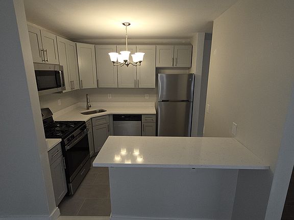 2nd image of 102 Corbin Ave APT C6