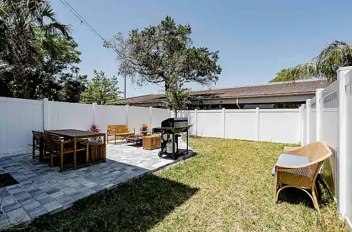 815 7th Ave S — Photo 10