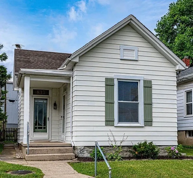 837 Franklin St — Photo 1