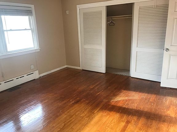 4th image of 21 Oakford Ave