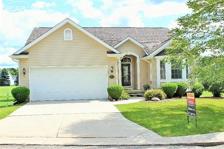 1192 Creek View Ct photo 1