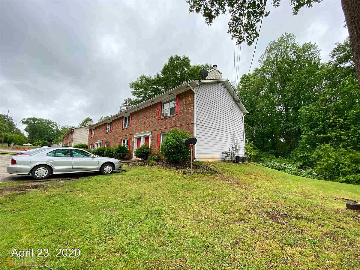 Building Photo - 74 Mount Moriah Rd #2A