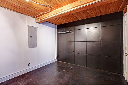 Bedroom/Office