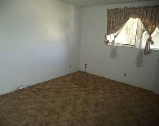 4th image of 1722 N Dearing Ave