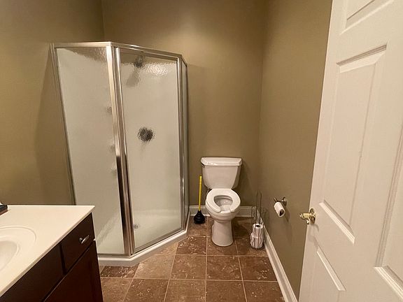 4th image of 1050 Parkside Cmns Suite 203