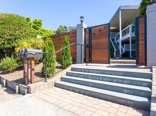 19 Mooring Rd, San Rafael, CA 94901