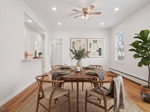 403 Abington Ave Floor 2