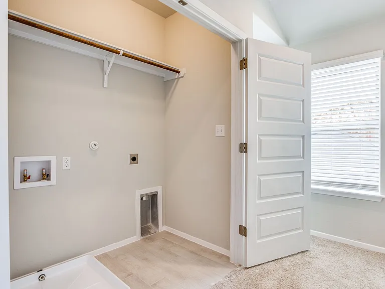 146 White Dunes Dr — Photo 22