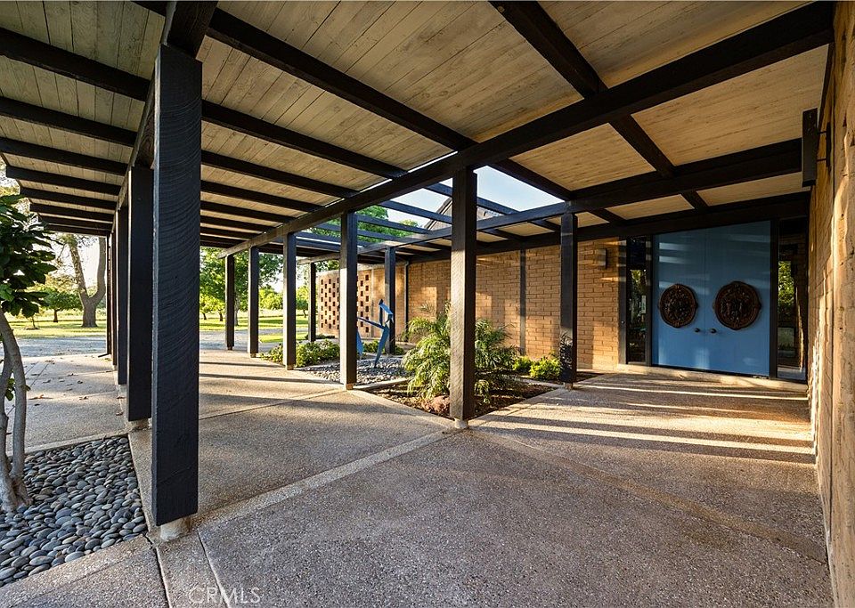1st image of 400 Roberts Rd